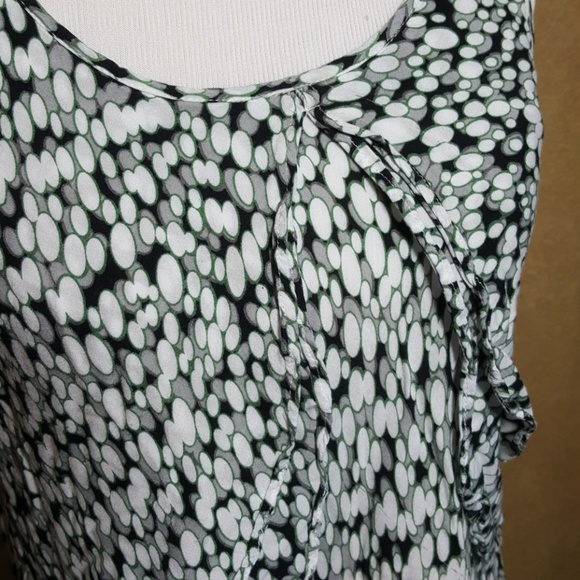 Top - Picture 2 of 3